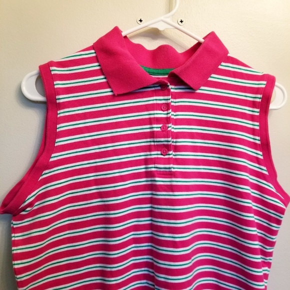 3 for $20. Sleeless top. Size Medium - Picture 2 of 4